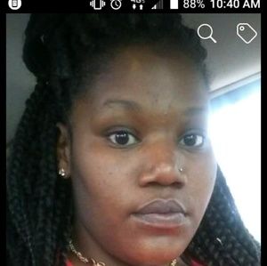 Meet your Posher, Felecia